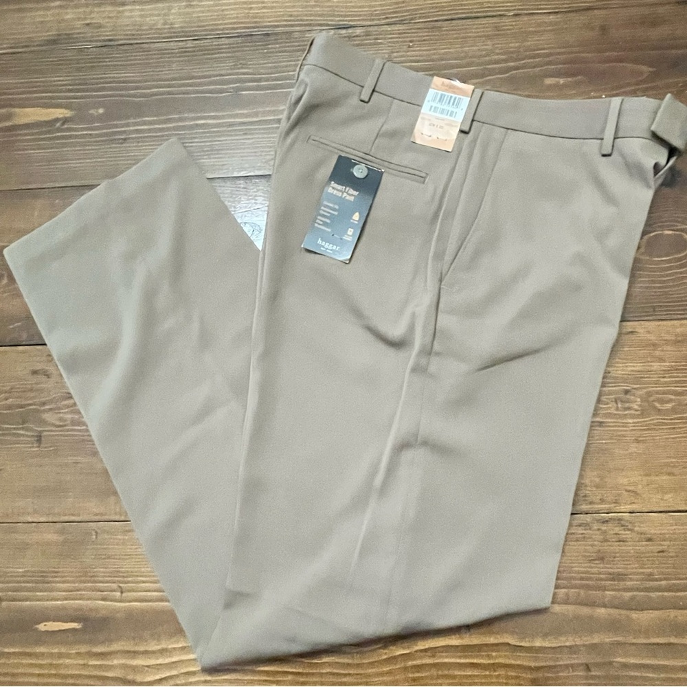 NWT Haggar Smart Fiber Repreve Flat Front Classic Fit Beige Dress Pants 32x32